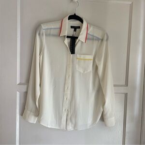 Banana Republic NEW WITH TAGS, never worn button down dress shirt